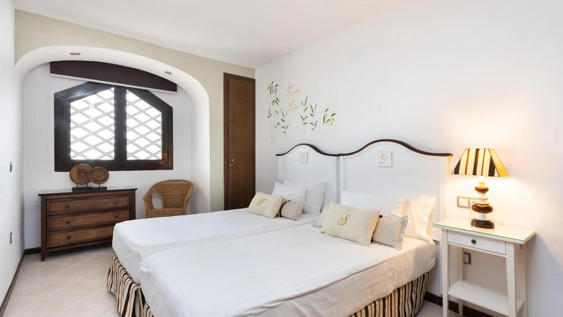 The Paradise Suites By Anne, Charm Apartment In Adeje アデヘ